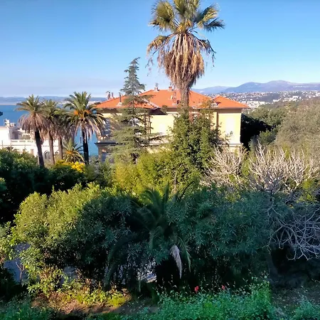Apartment L'essentiel A